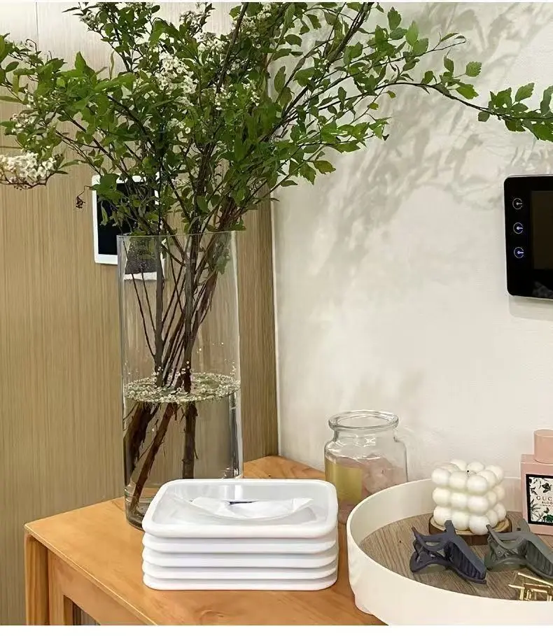 Silicone Tissue Box Auto-Sinking, One-Pull Design for Living Room & Bedroom, Soft Q-Bounce Food-Grade Holder for Home & Car