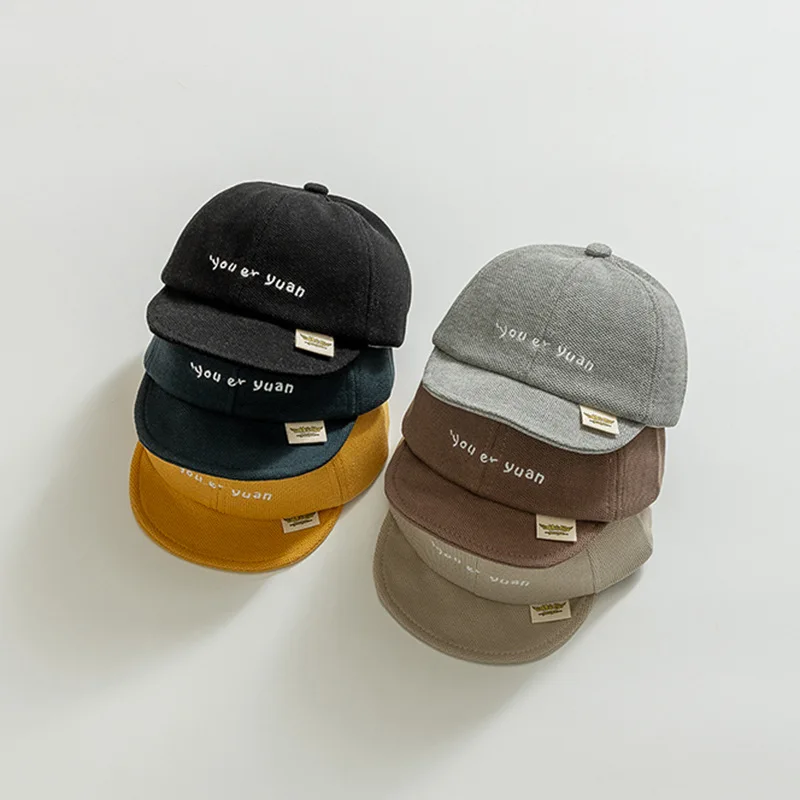 

Сплошная цветная детская бейсболка, простая детская фуражка с буквенным принтом, весенне-осенняя регулируемая шляпа от солнца с мягкими полями для маленьких мальчиков и девочек