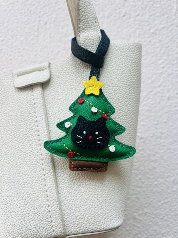 

Leather Christmas Tree Cat Keychain Pendant Mobile Phone Pendant Bag Christmas Tree Cat Keychain Goatskin