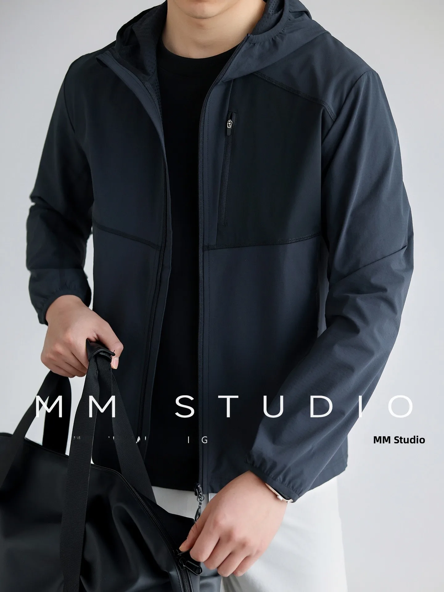City Wild Lightweight Windproof Quick-drying Hooded Jacket Men's Casual Commuting Soft  Outerwear Autumn Season