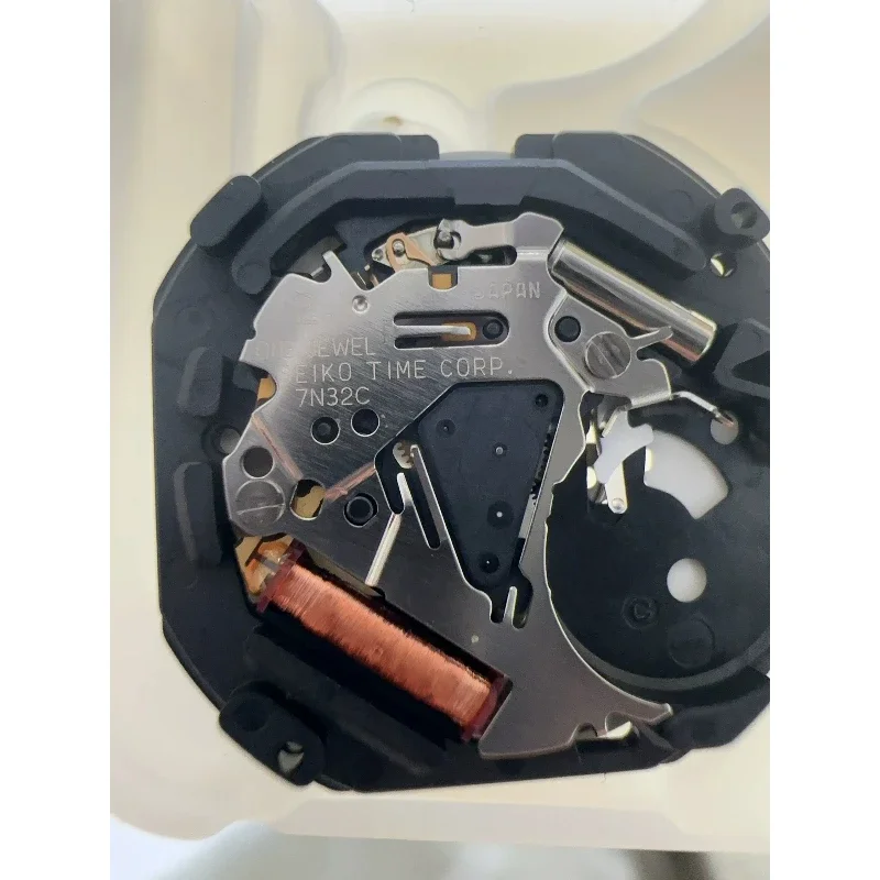 Tianmadu watch accessories brand new original 7N32 movement quartz movement three-needle three-point calendar