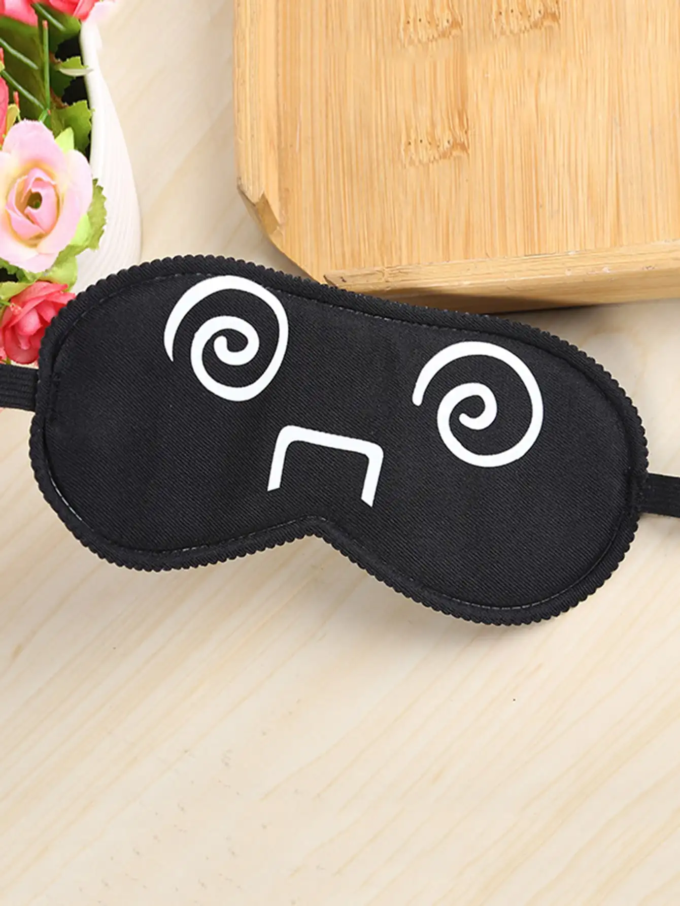 1pc Random Sleeping Eye Mask Black Eye Shade Sleep Mask Black Mask Bandage on Eyes for Sleeping Emotion Sleep Mask