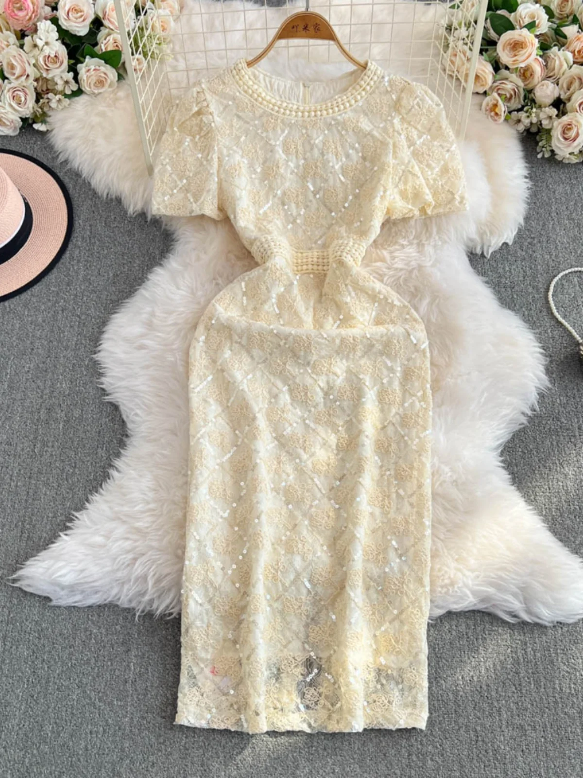 Fashionable Luxury Lace Dress Women's New Summer Slimming Long Skirt High Waist Commute Style Bright Thread Short Sleeve roun...