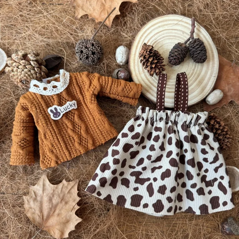 BJD Puppenkleidung, 30 cm, Maßstab 1:6, Winterkleid und süßes Hutzubehör für Mädchen-Geschenk-Outfit