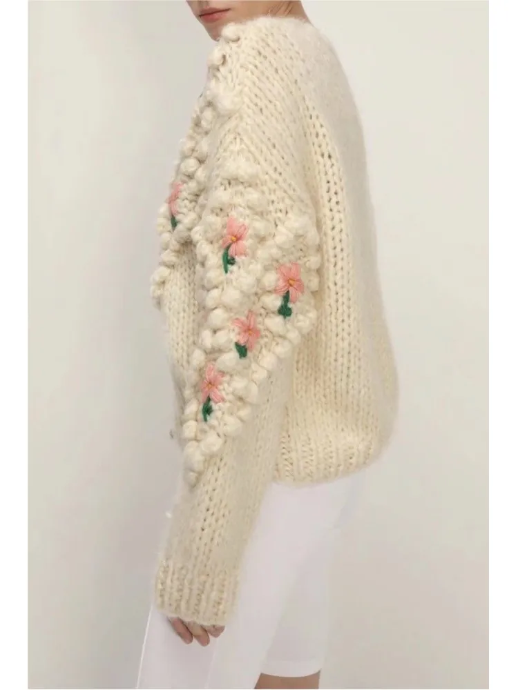 Herfst en winter nieuwe handgemaakte haakborduurwerk hennep parelknop gebreide trui vest jas dames trui met lange mouwen