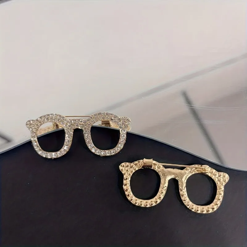 Exquisite Sparkling Inlaid Zircon Eyeglass Frame Women's Brooch, Suitable for Bridal Banquet Party Jewelry Accessories
