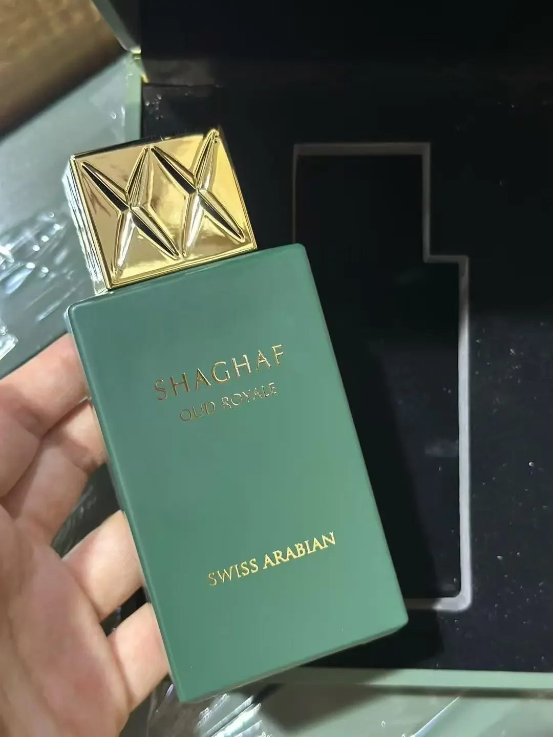 Swiss Arabian Shaghaf Oud EDP 2,5 oz – Cadeau de parfum unisexe longue durée en bois d'ambre doux