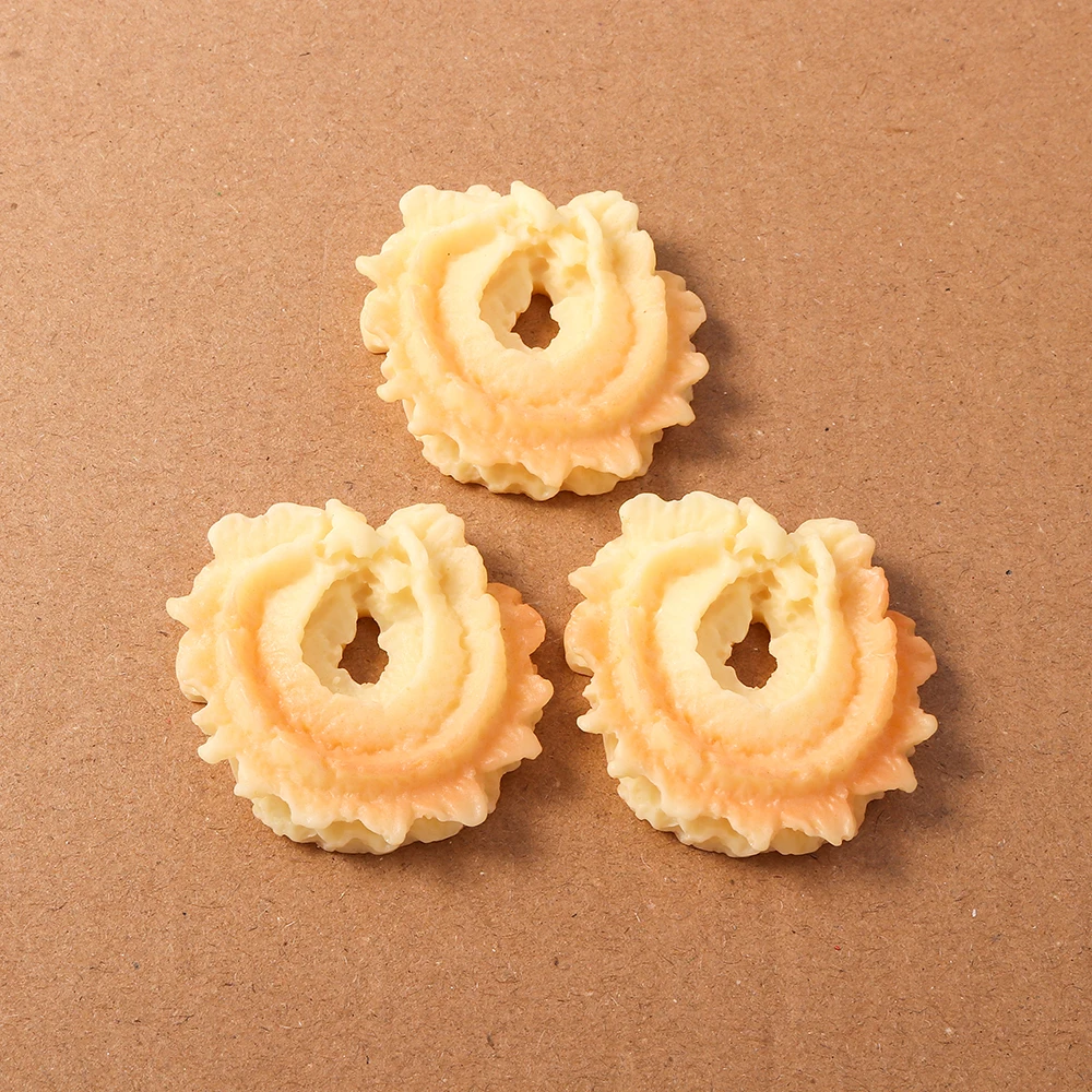 4 Stück Simulierte Kekse Waffeln Biskuits Charms Flache Cabochons Verzierungen DIY Scrapbooking für Mädchen Haarspangen Stirnbänder Geschenk – Detail 7