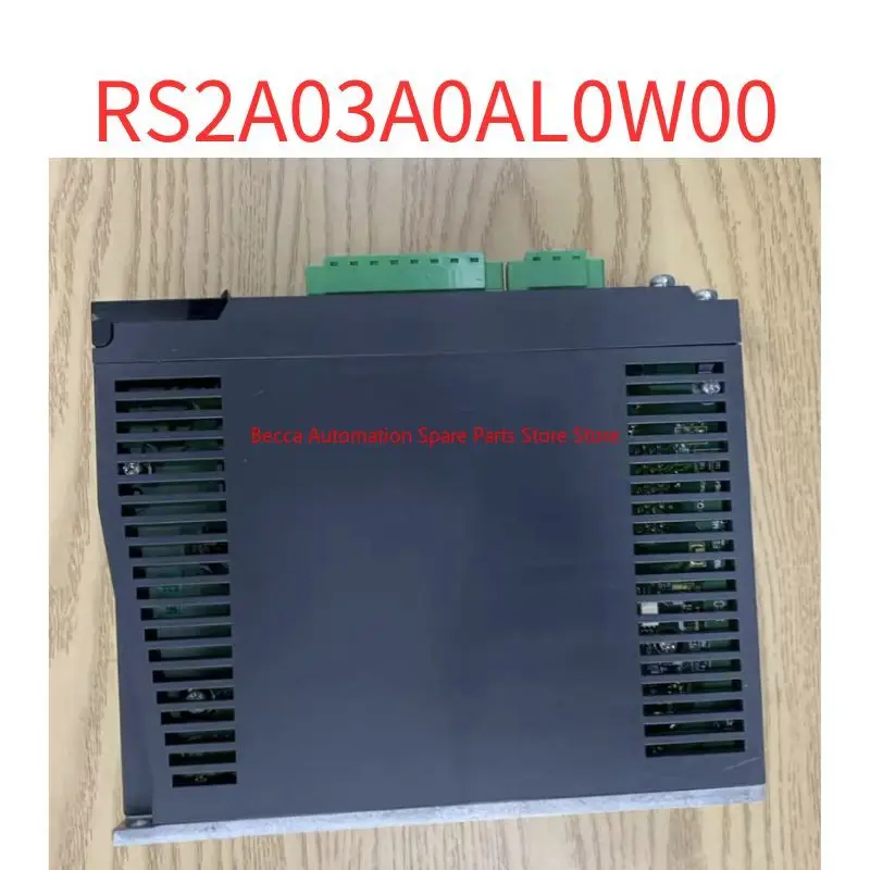 

Second-hand RS2A03A0AL0W00 servo driver 100W Test OK