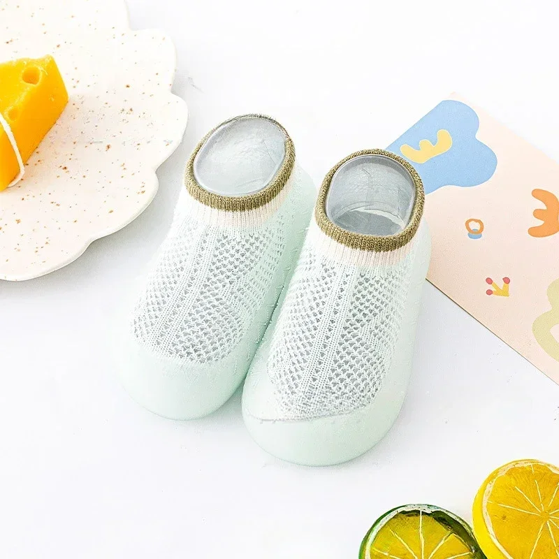 Дышащая сетчатая дышащая домашняя мягкая обувь для малышей на весну и лето, детские носки, нескользящая обувь для малышей