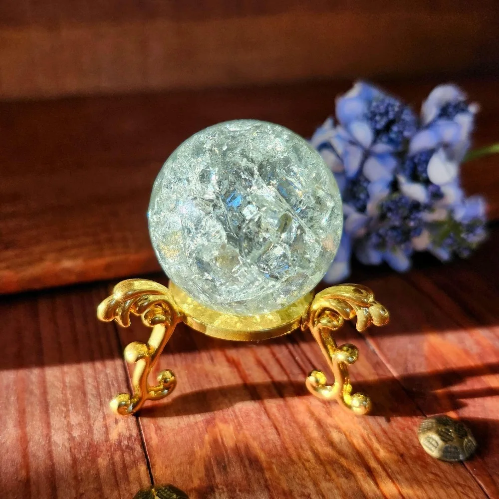 Gold and Silver Colored Metal K9 Crystal Ball Support  Handicrafts Tripod-shaped With a Spherical Base and Folk Art