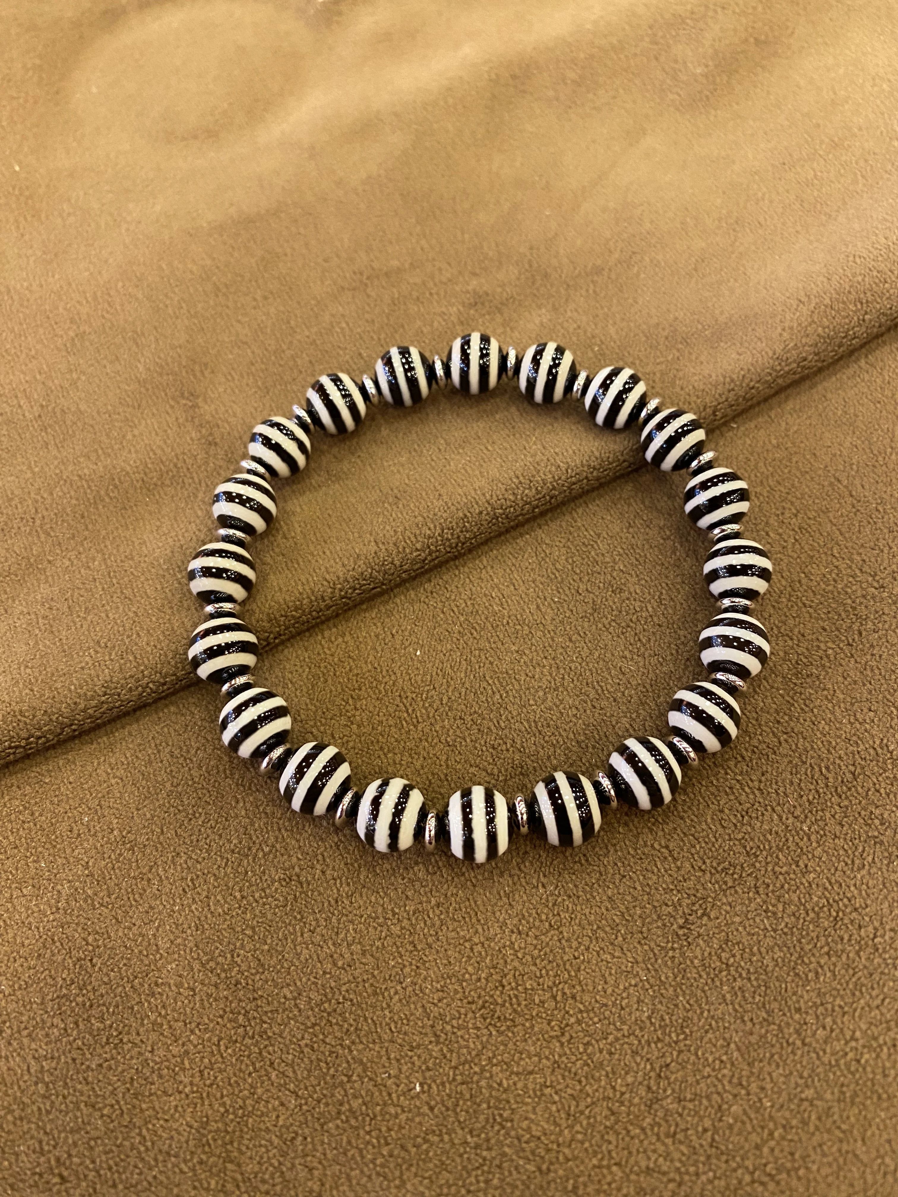 Black & White Striped Agate Bracelet, Tibetan Style view 3