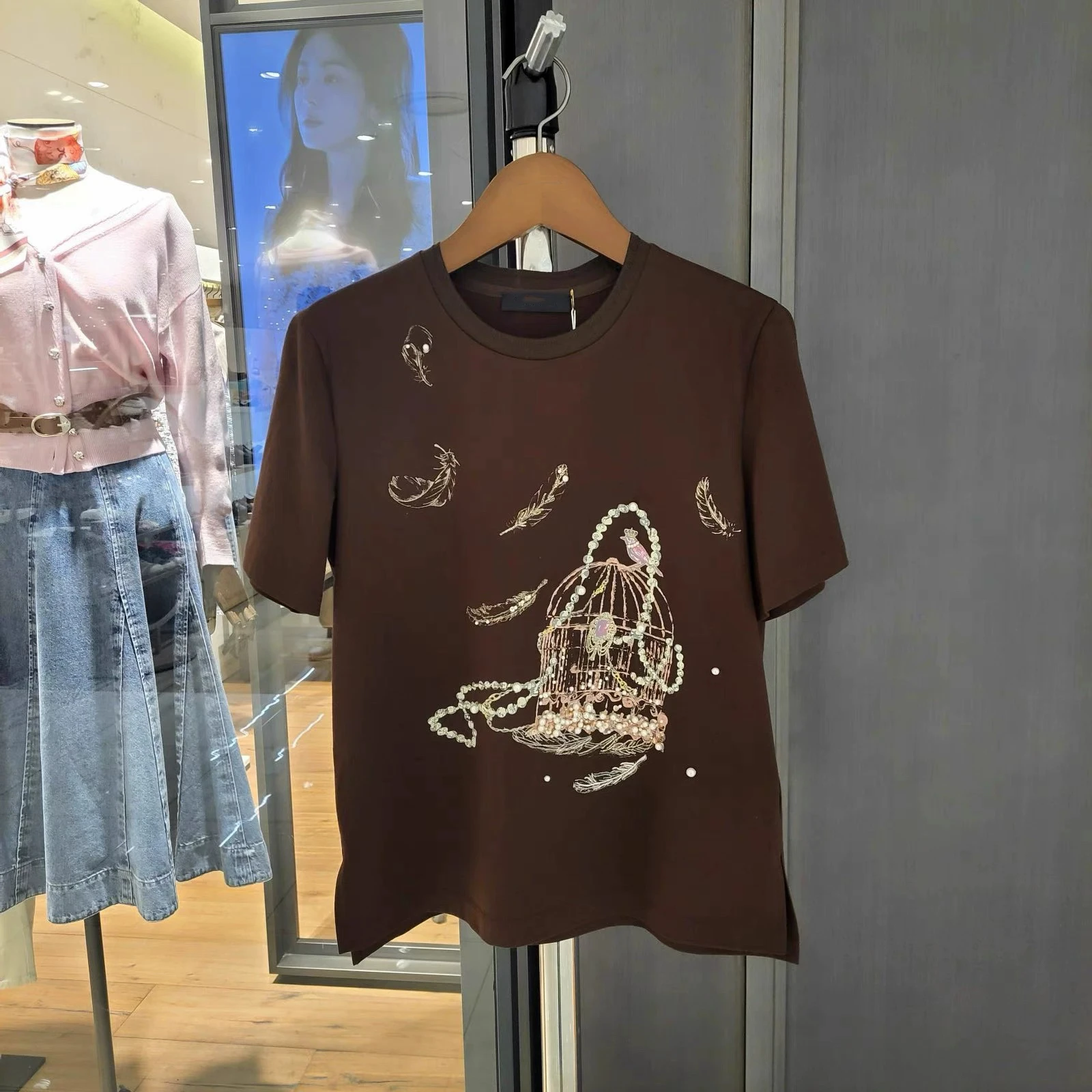 

MCHAA 2025 Spring Commute Sle Loose Fit round Ne ort Sve T-irt Heavy Embroidery Printing Casual Versatile Women's ...