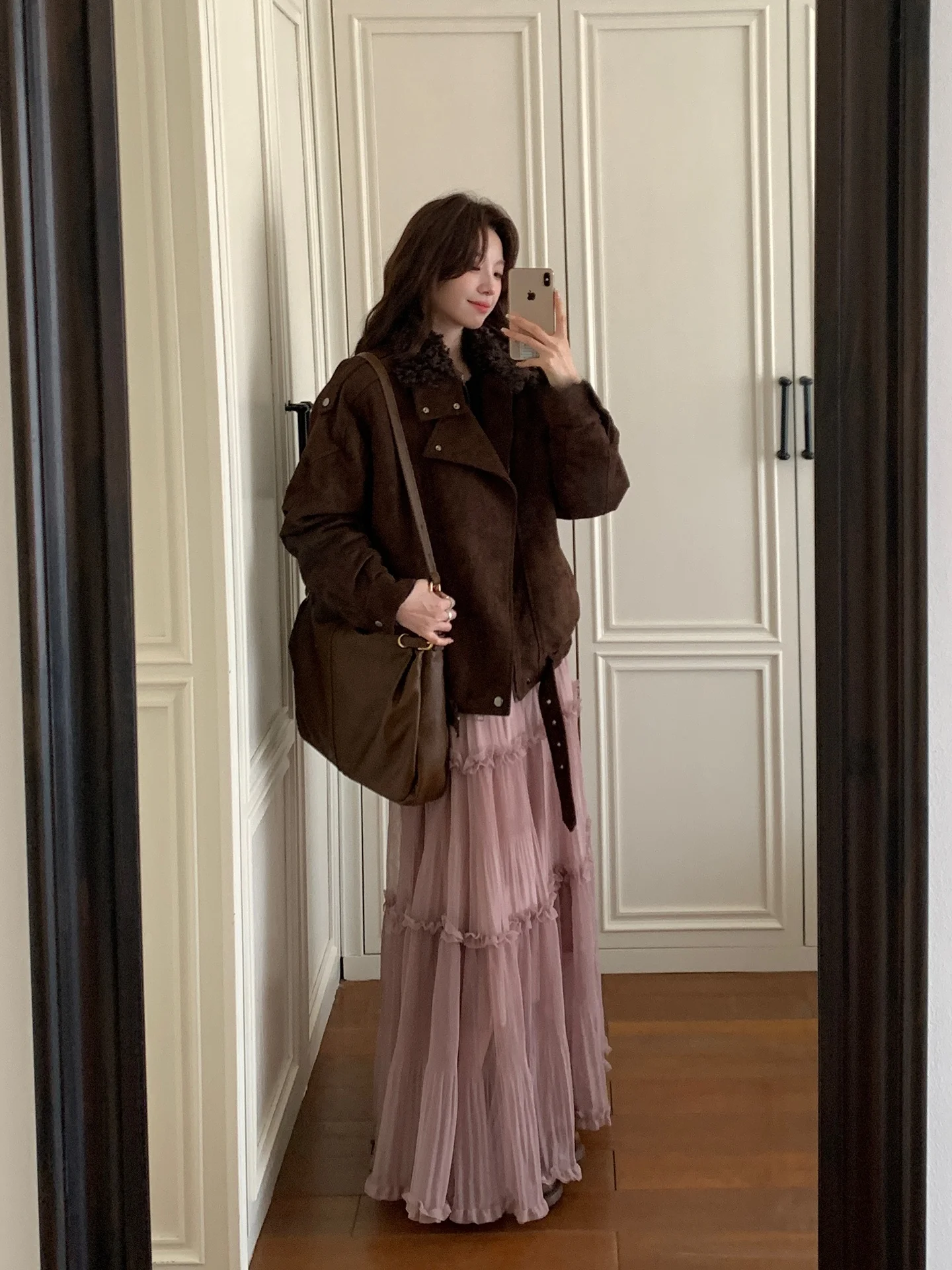 Spódnica z wysokim stanem, modelująca sylwetkę, pastelowy róż lotosowy, koreański styl, uniwersalna, jesienno-zimowa, elegancki kwiatowy wzór, włókno poliestrowe.