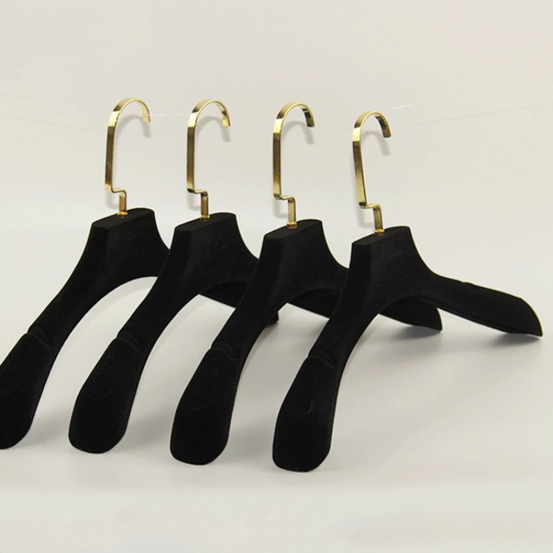 Clothes Hanger Plastic Black Seamless Non-Slip Gold Long Round Hook Wide Shoulder Suitable for Wardrobe Storage  Balcony Hanging