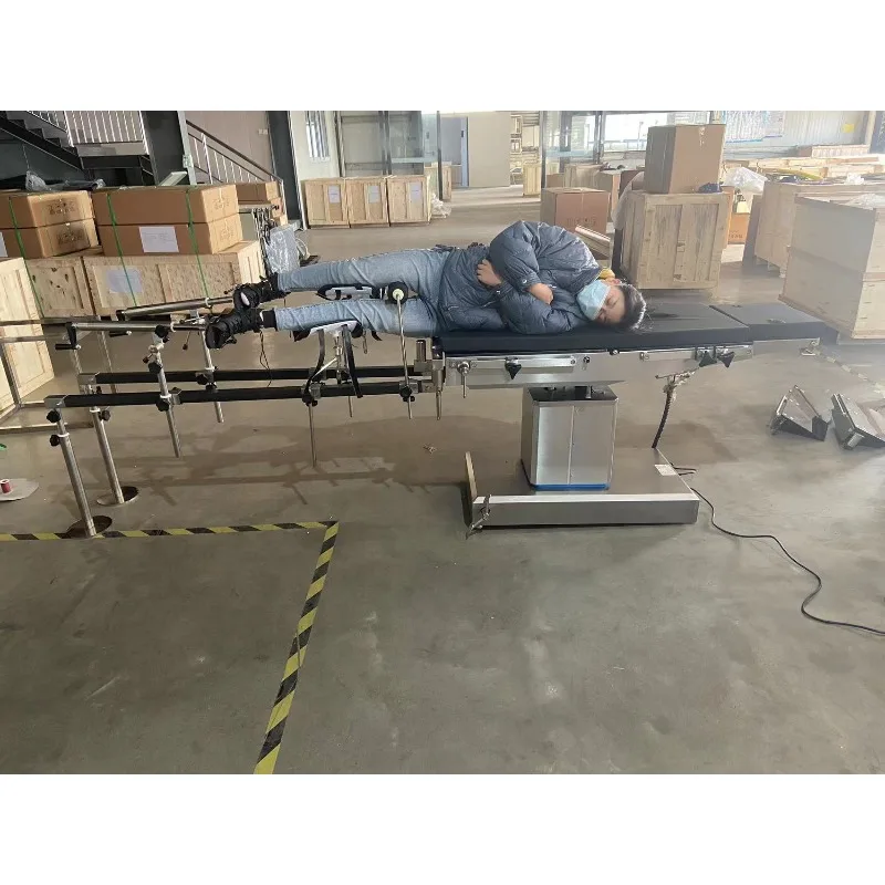Multifunctional C-Arm X-ray Ray PermeableMotorized Operator with Traction Extension Device