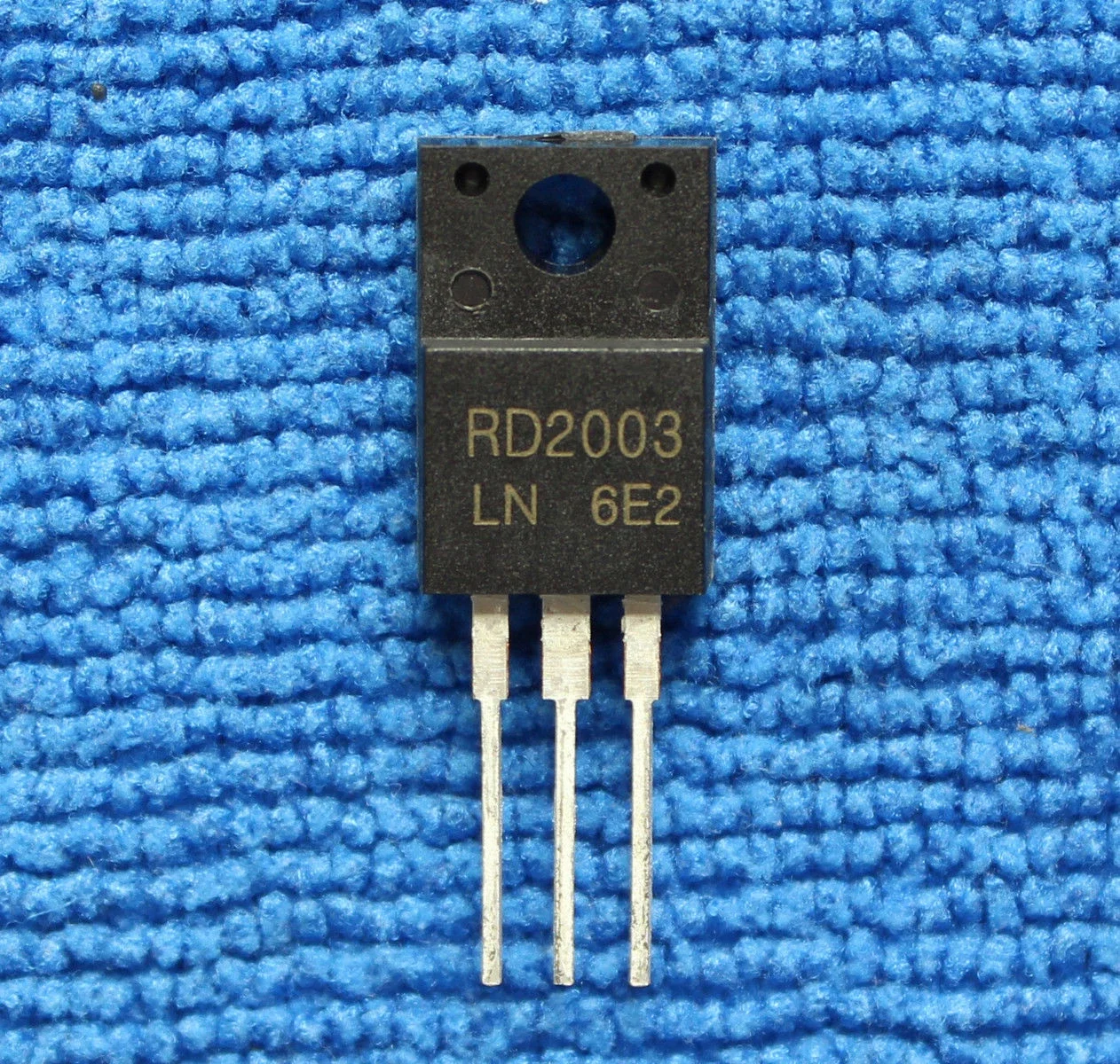 1PCS RD2003N RD2003 TO-220F 300V 20A