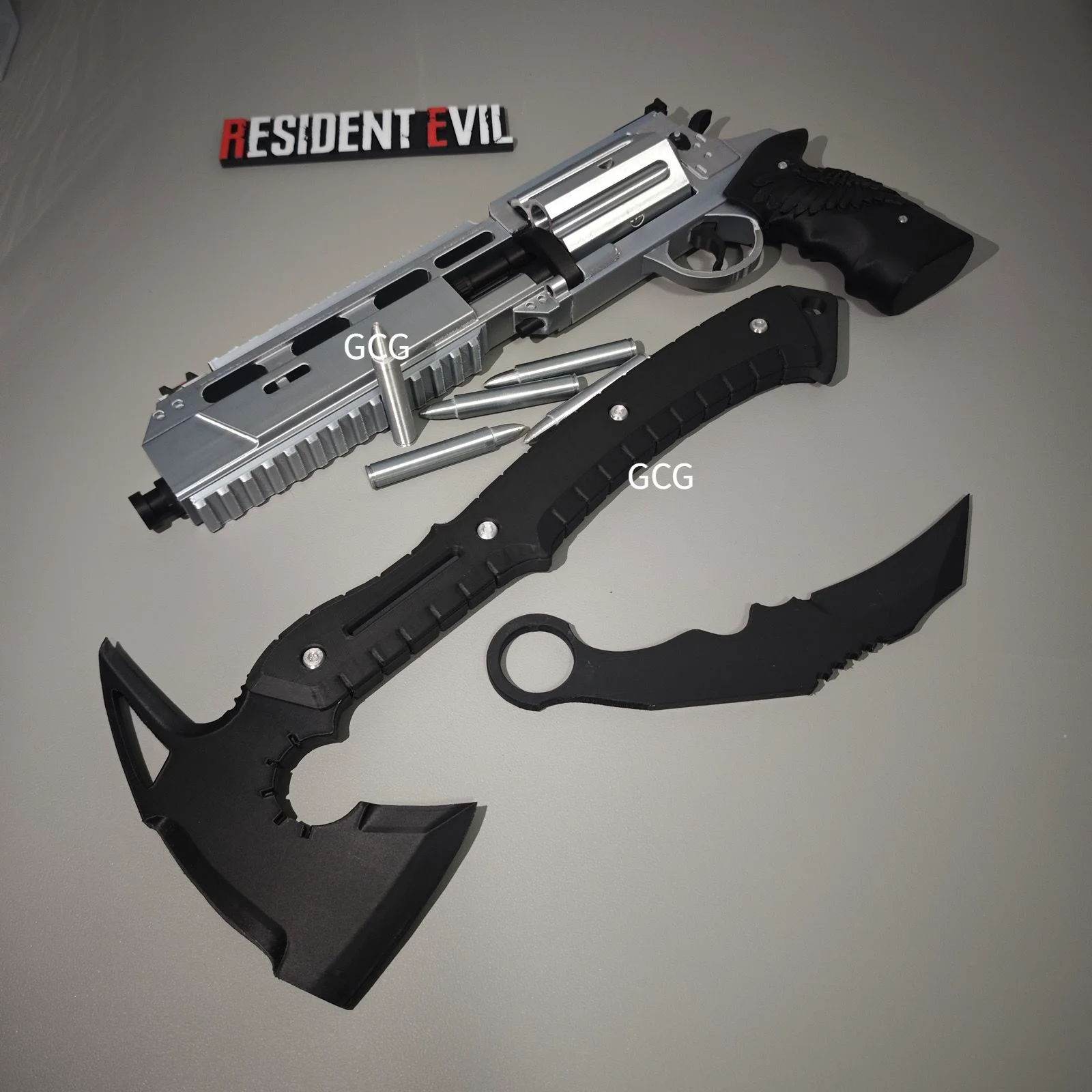 Requiem Cosplay Accessories Leon·S·kennedy Game Model Axe RE 9 HUNK the Grim Reaper Men's Accessorie Leon Same Style Glove Diy