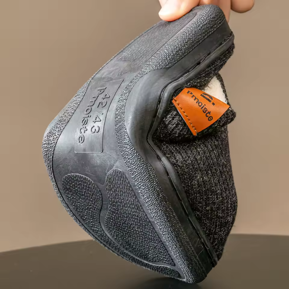 메모리폼 슬리퍼 착용 예시