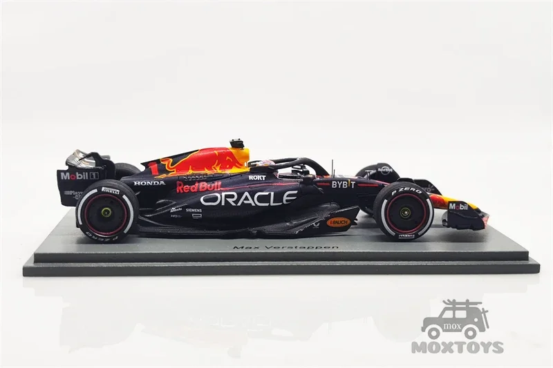 Spark 1:43 2023 F1 Oracle RB Racing RB19 No.1 Max Winner Bahrain GP Model Car