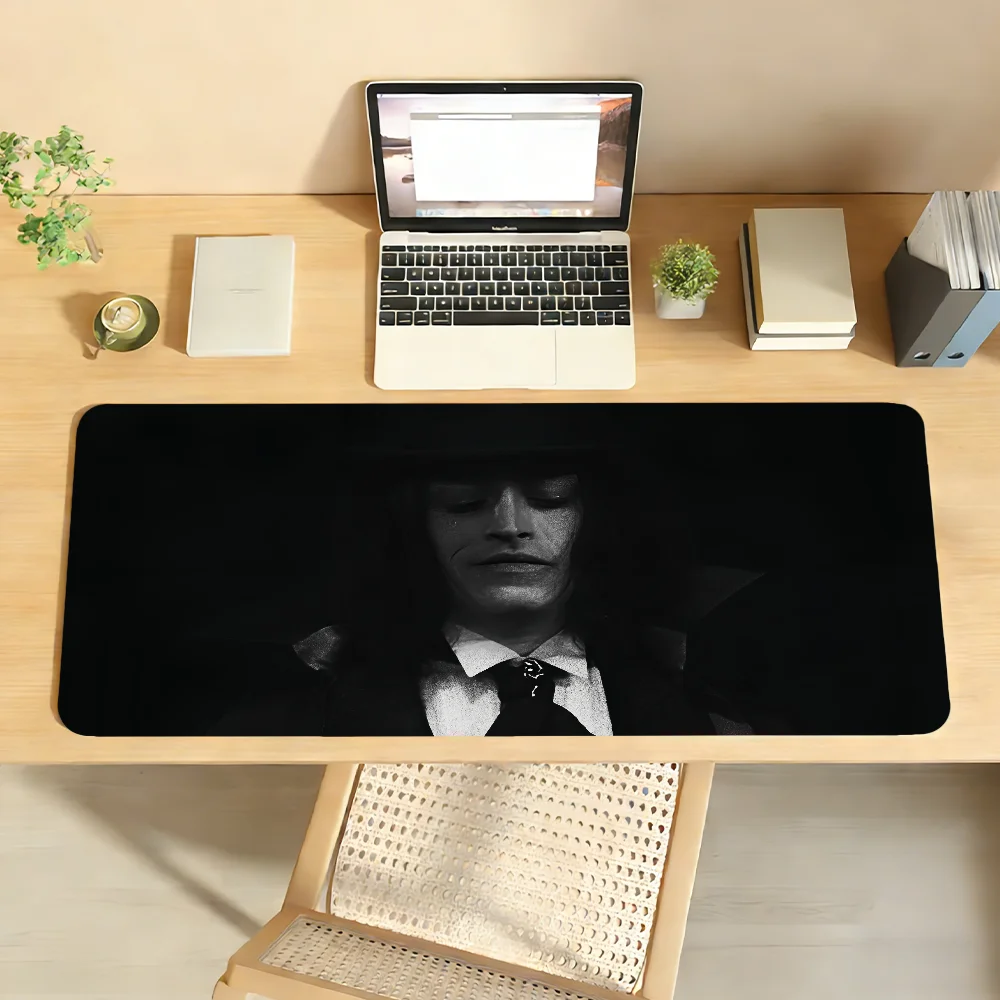 Mousepad „Movie Dracula A Love Tale“, rutschfeste Schreibtischunterlage mit Verriegelungskante, PC- und Laptop-Zubehör, Gummi, Bürotastatur, großes Gaming-Modell