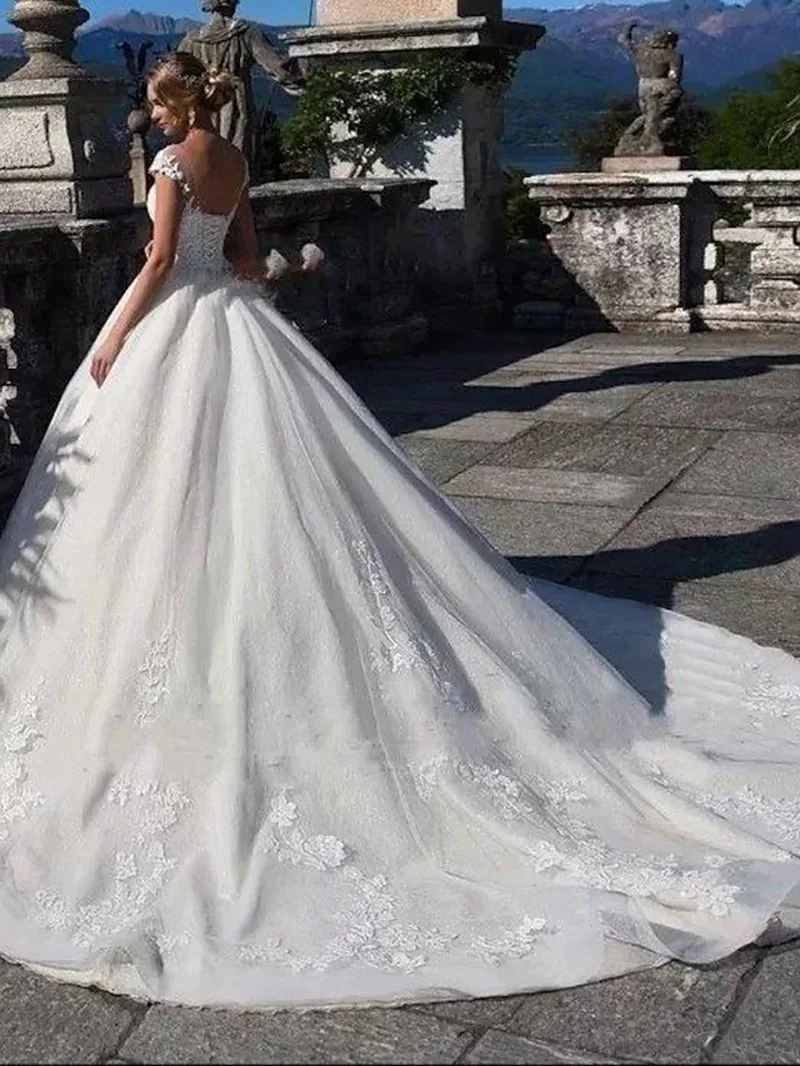 French Light Wedding Dress 2022 New Double Shoulder Bridal Short Sleeve Autumn and Winter Thin Lace Simple Trailing Bride Dress