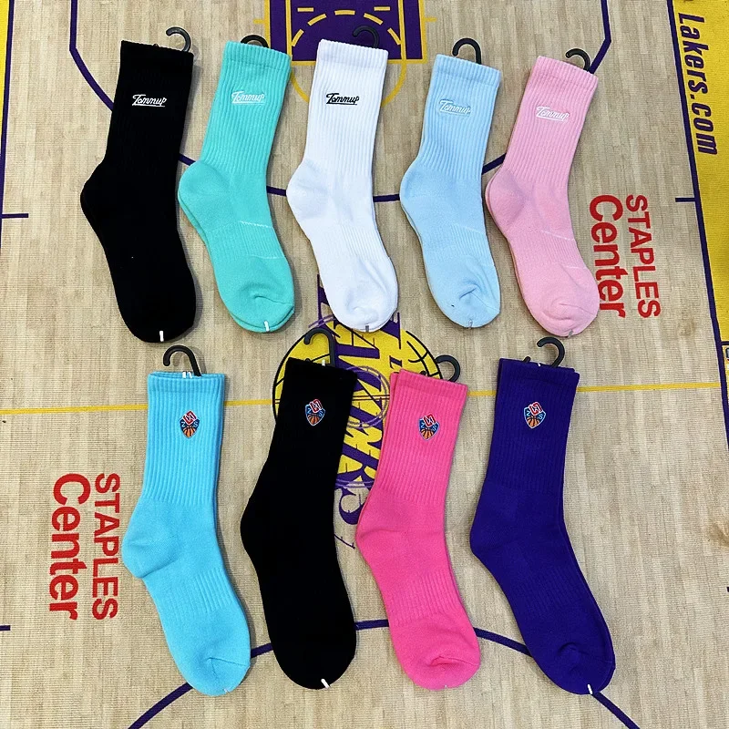 

1 pair of women's outdoor basketball, running, badminton, tennis socks, white, blue, pink, thick sole socks