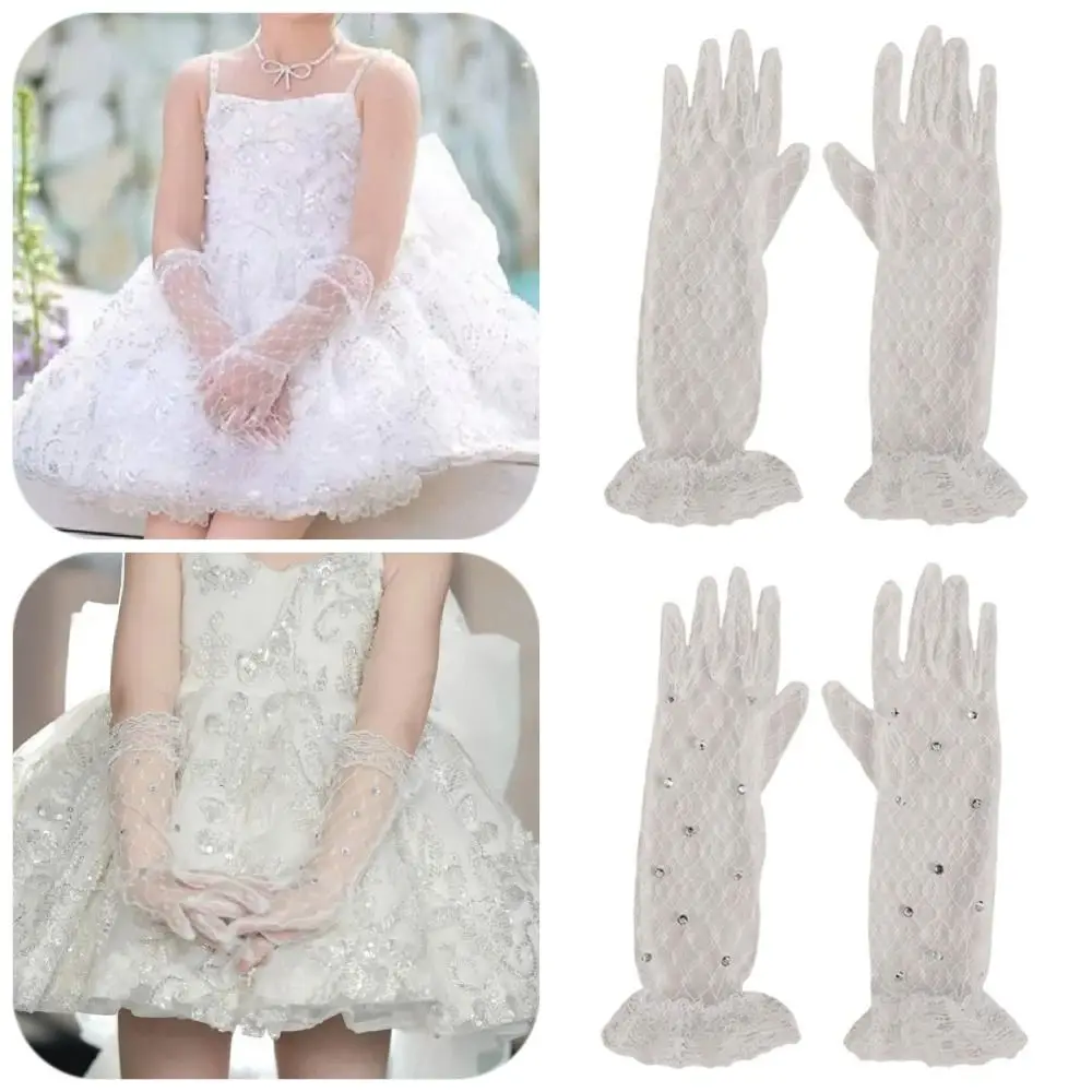 

2Pairs White Children's Lace Gloves Five Fingers Elegant Princess Gloves Bright Rhinestone Breathable Flower Girls Mittens
