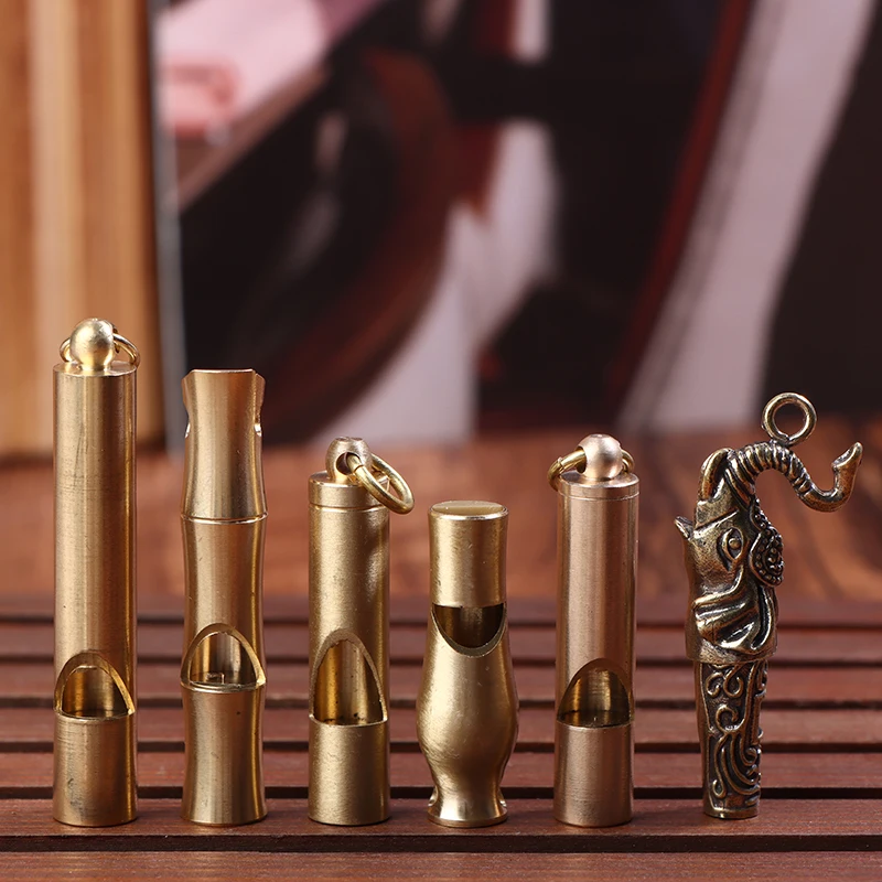 

New New Brass Whistle Keychain Pendant Outdoor Survival Portable Single Tube Explosive High Frequency High Decibel Whistle
