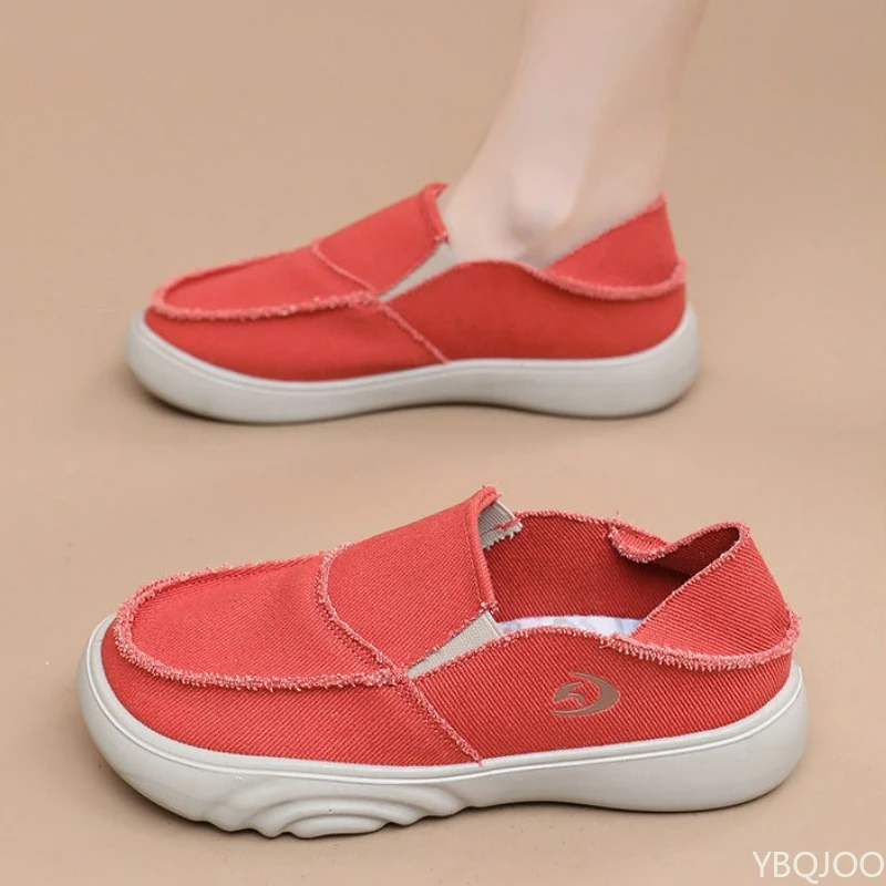 Large Size Spring and Autumn New Soft Sole Shallow Mouth Versatile Mom Shoes Fashionable One Foot Casual Women's Cloth Shoes
