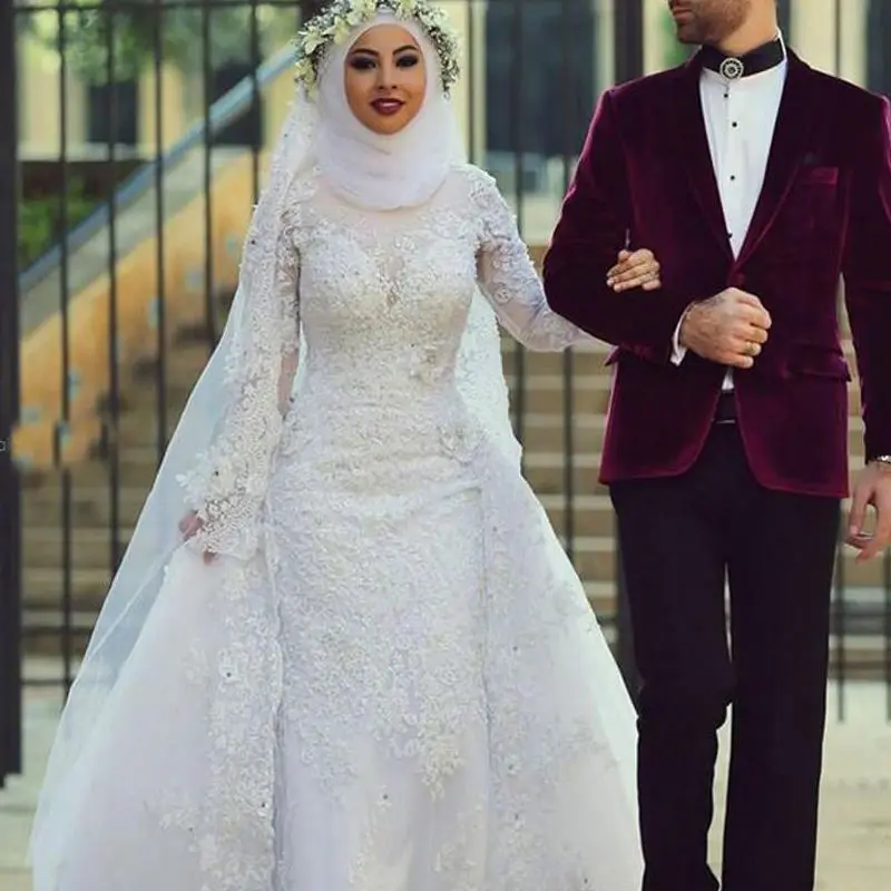 Customized Fashion Muslim Wedding Dresses Long Sleeve Hijab Lace Appliqued Islamic Custom Made Bridal Gowns 2024