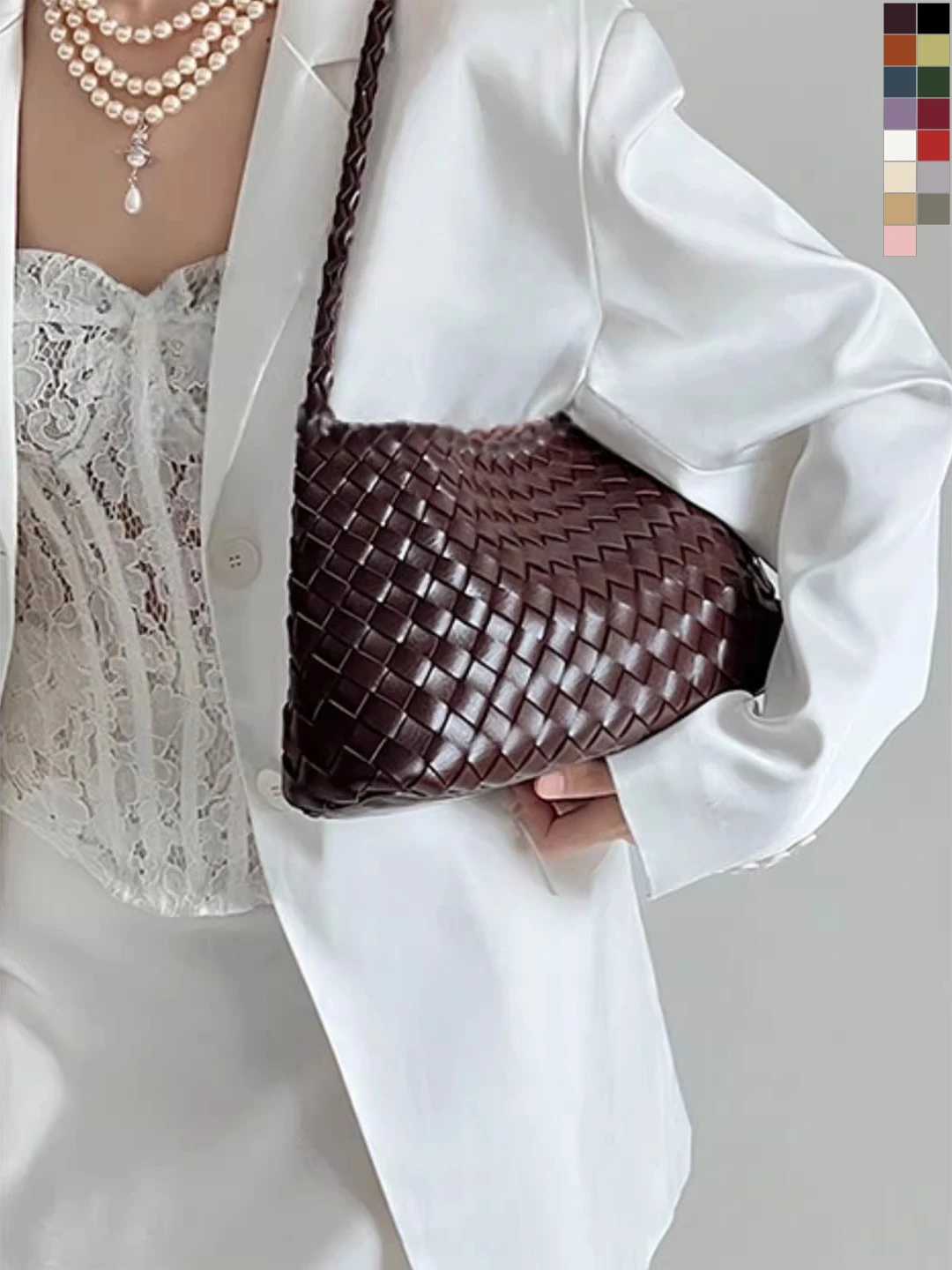 Hand woven popular high-end single shoulder hand-held armpit bag, French vacation style vegetable basket, free inner bag - view 4