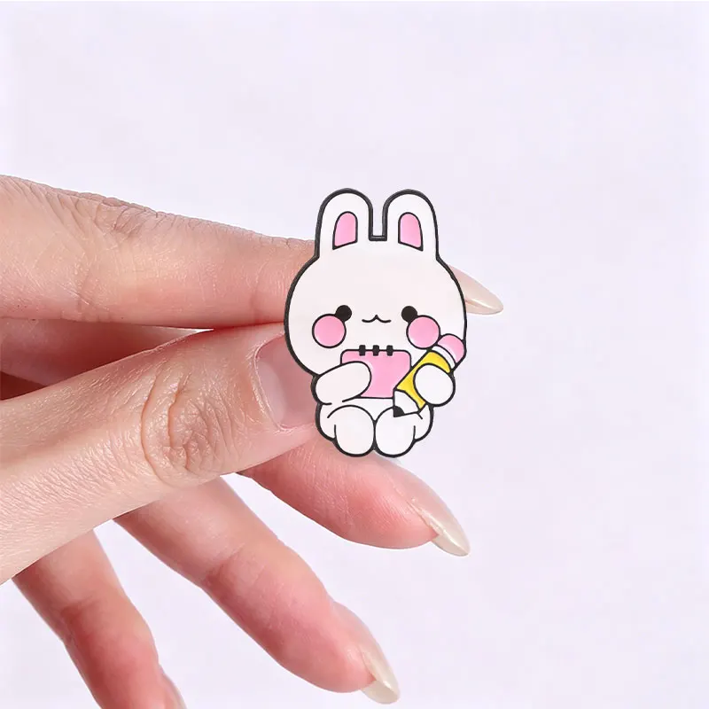 Cute Cartoon Animals Enamel Badges Yellow Duck Blue Hat Rabbit Green Frog Red Beret Pin Alloy Brooches Jewelry Gifts For Kids