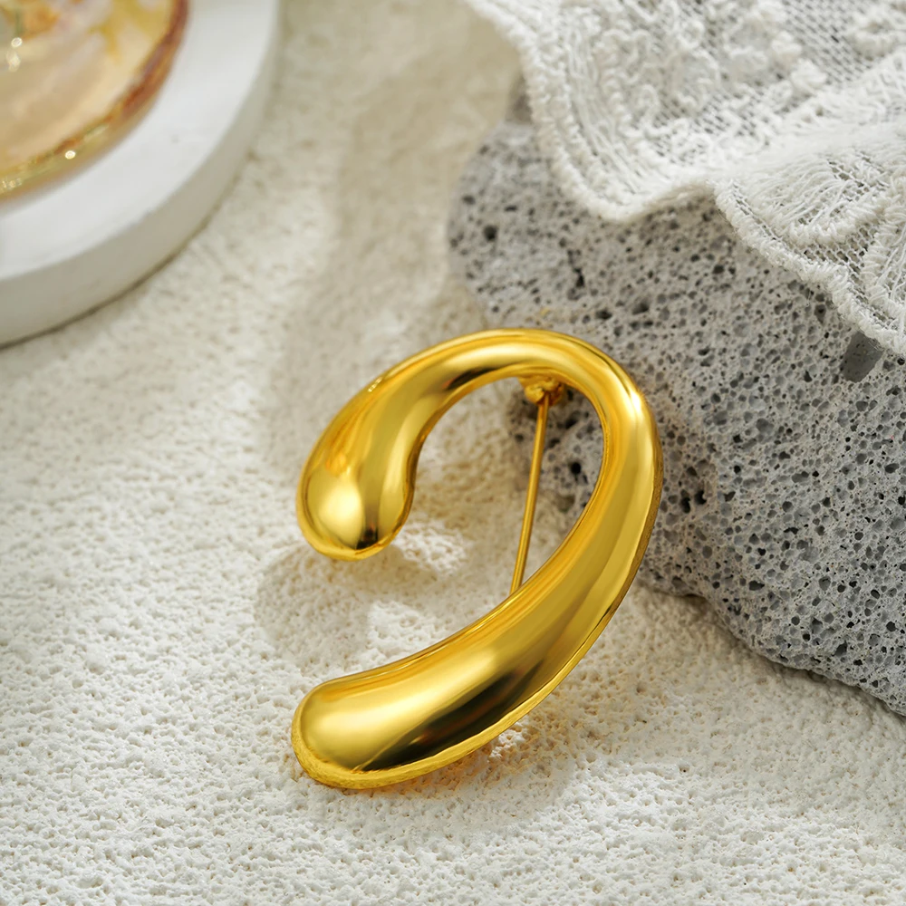 Geometrische Brosche, luxuriöser Designer-Edelstahlschmuck für Damen und Herren, 18 Karat