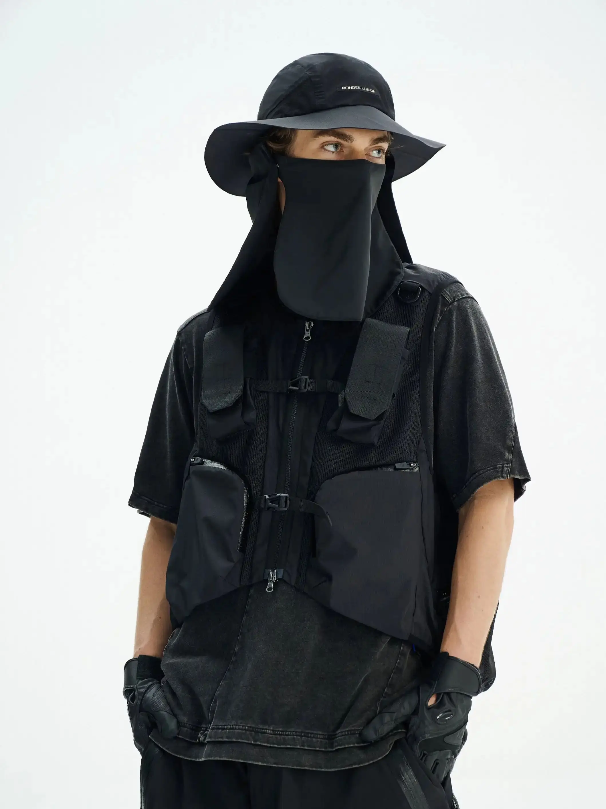 

REINDEE LUSION 24SS 0219 FUNCTIONAL LIGHTWEIGHT TACTICAL FOR OUTDOOR VEST TECHWEAR DARKWEAR CYBERPUNK WARCORE waistcoat workwear