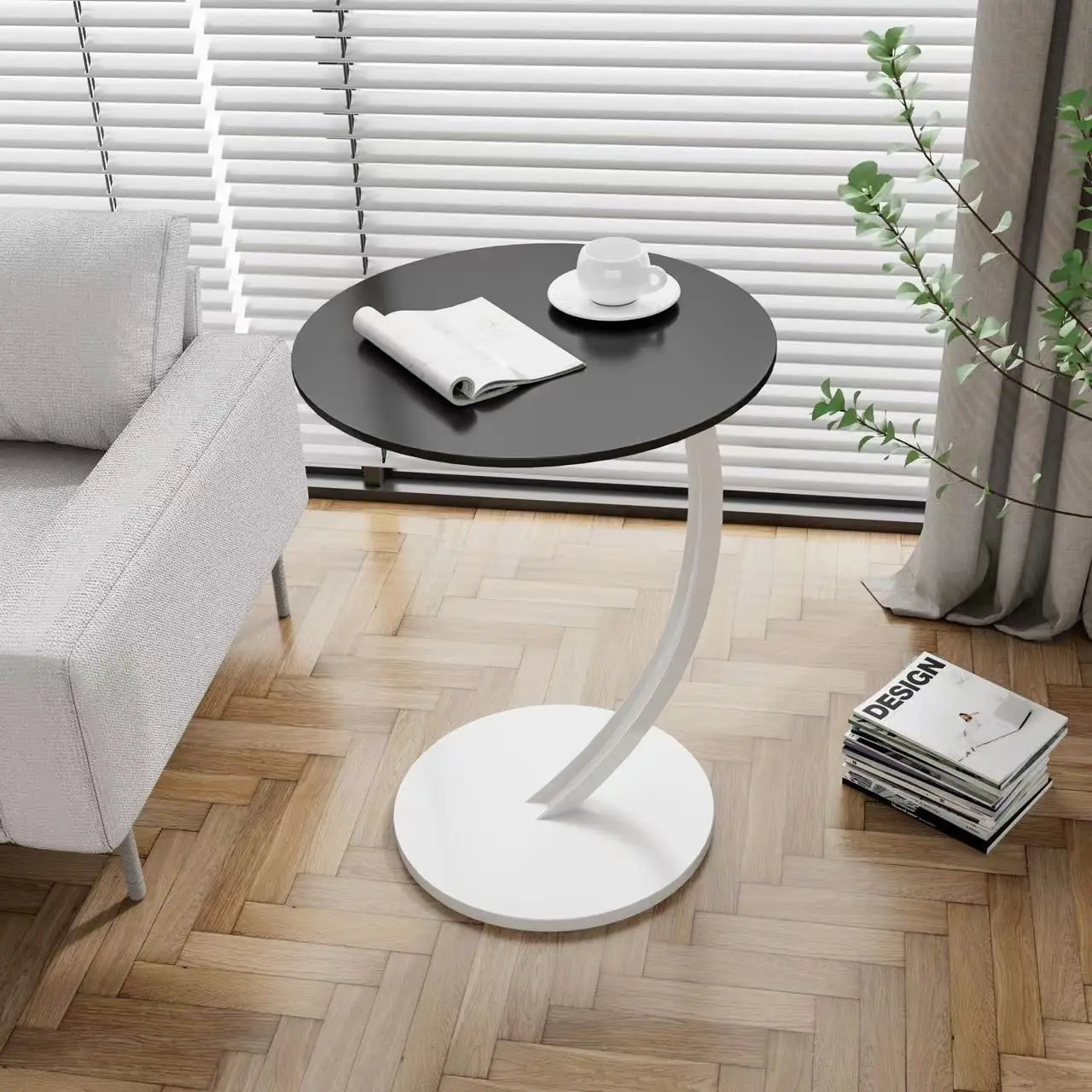 Variant: Black   white rack