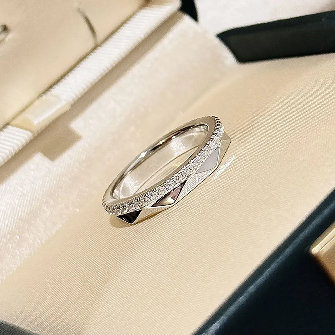 

Classic Luxury Jewelry S925 Pure Silver women's new Diamond Grid Single Row Zircon Engagement super Sparkling Ring fashion gift