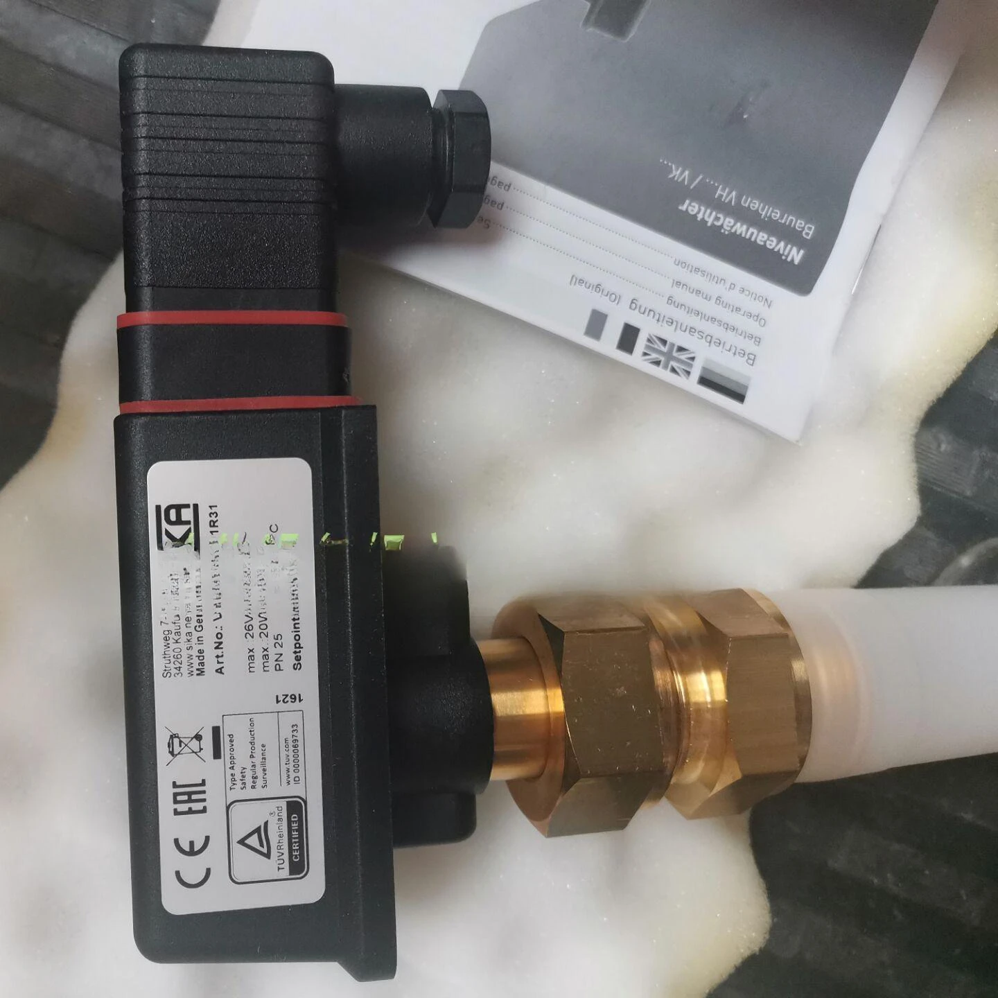 Sakelar aliran SIKA flow