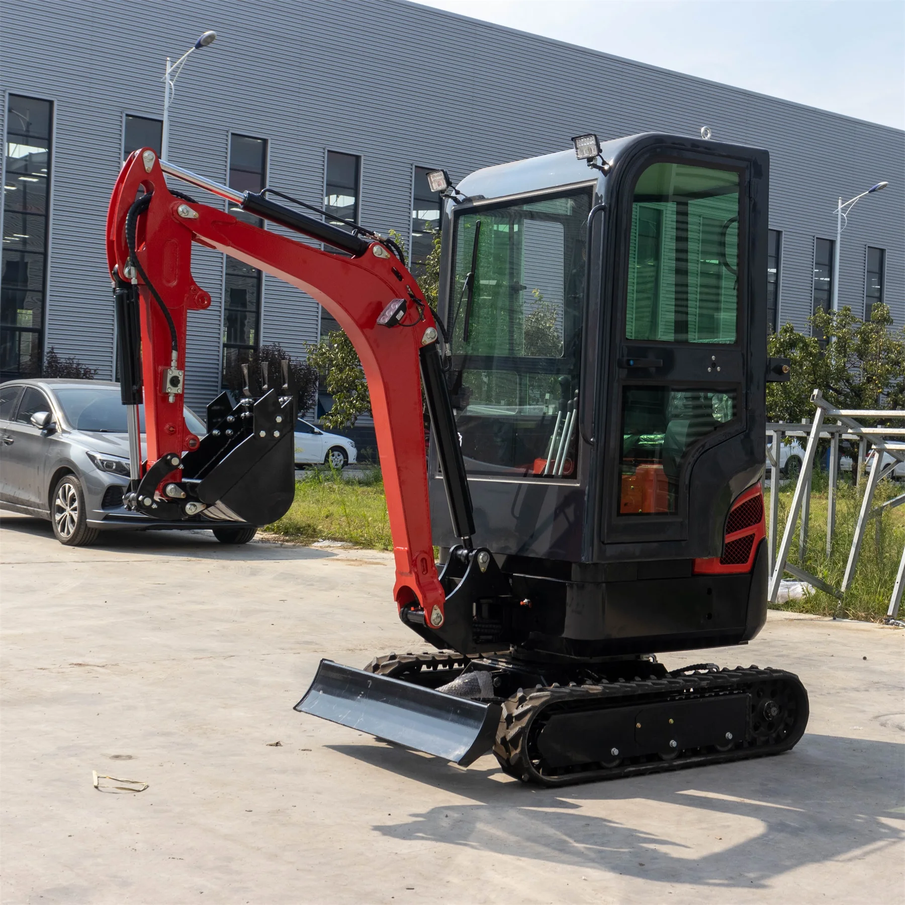 High Performance 1.8 Ton Mini Excavator, Hot Sale Compact Excavator, Small Digger Machine for Farm, Garden and Construction Site