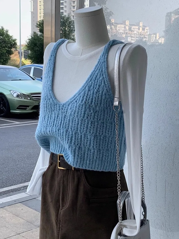 U-Neck Knitted Short Vest Women's Base Layer Top Flower Basket Color Trendy Autumn Winter Fashion Inner Wear by Guiri Rou