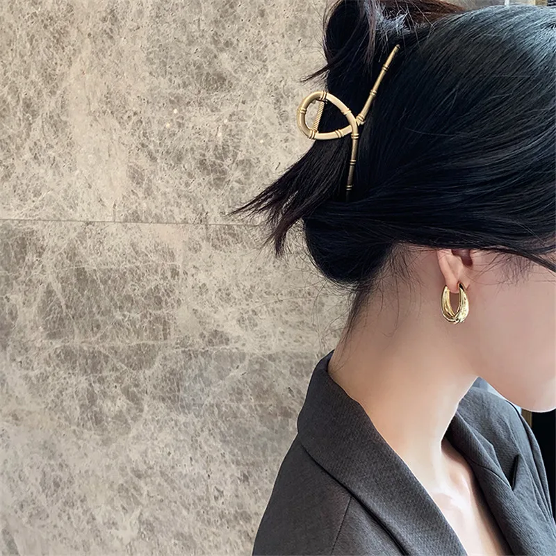 2024 Hot Sale Fashion Metal Drop Earrings for Woman Vintage Hoop Earring Trend Classic Party Wedding Pendant Jewelry Gift