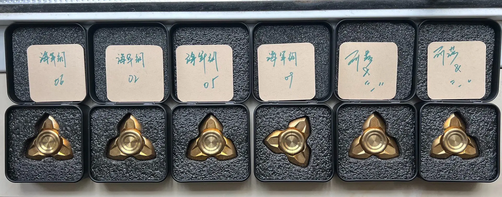 Used EDC Tide Play EDC Fingertip Gyro, Apache Og Three-leaf Apache, The First Generation of Apache