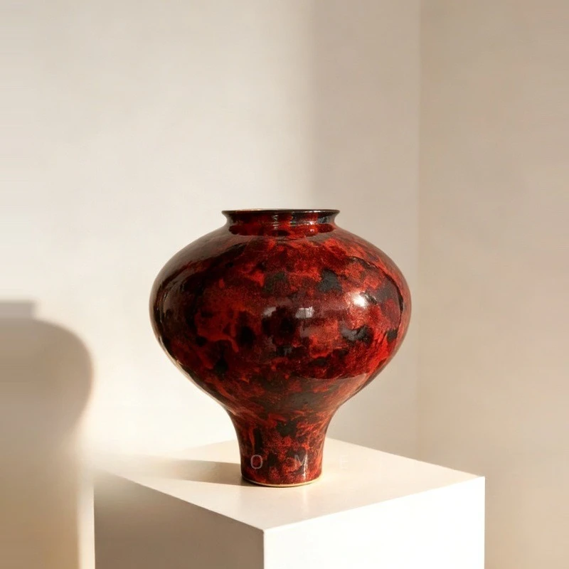 New Chinese flower arrangement ceramics, national tide red countertop vase, hotel restaurant villa clay pot decoration ornament
