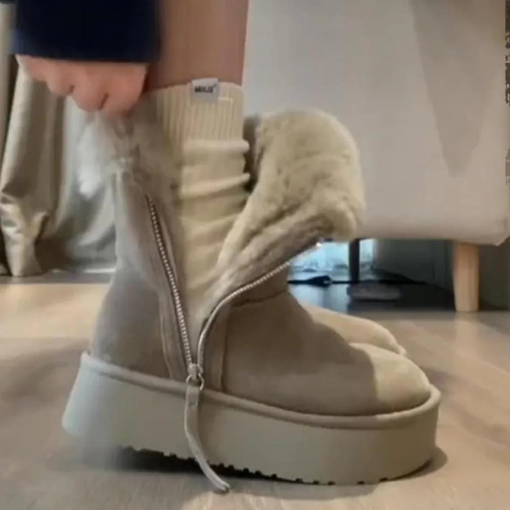 

Fashionable and versatile snow boots for women, 2026 new style, with plush and thick warm cotton boots, trendy