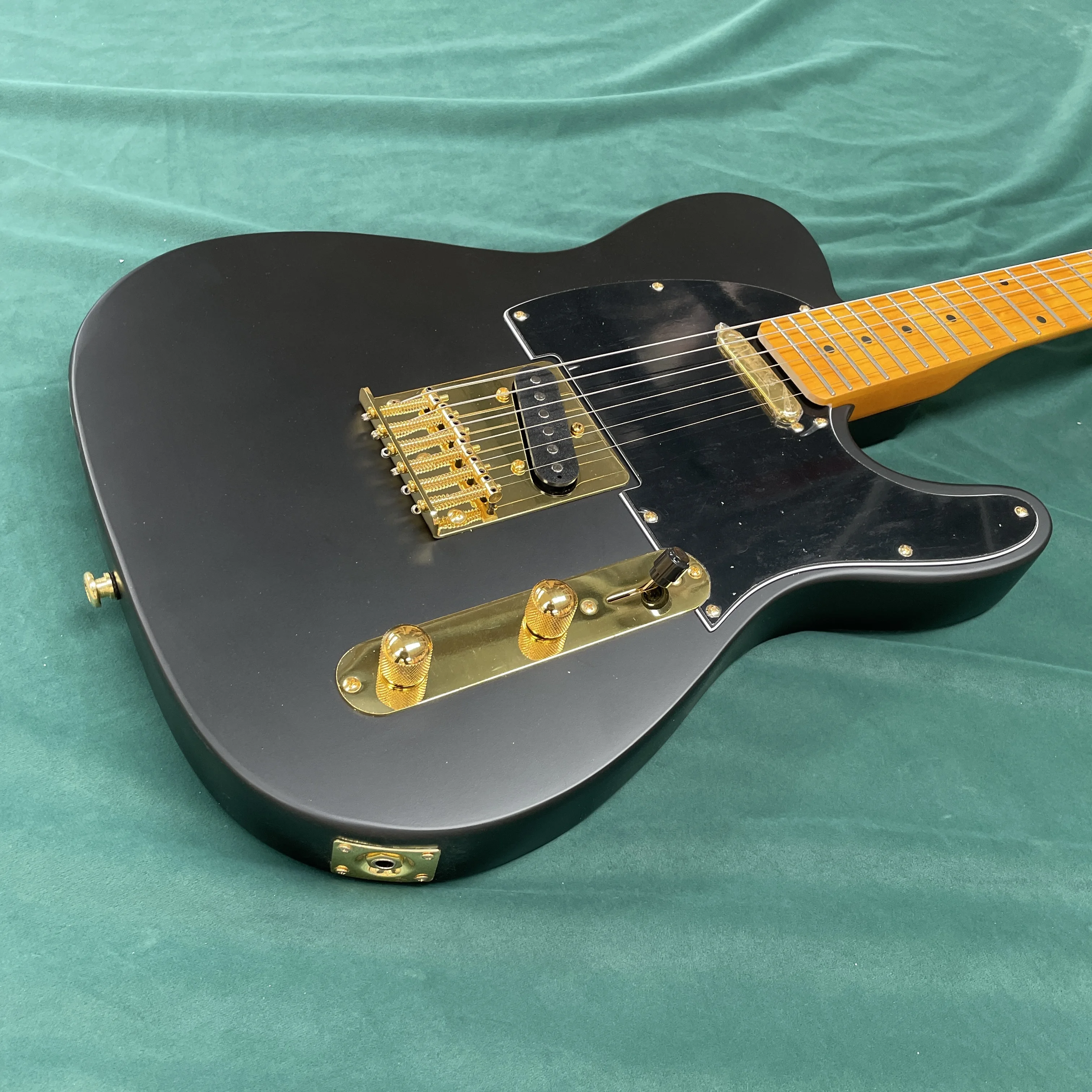 6-string electric guitar with maple fingerboard, gold hardware guitars,  SS pickups—high-end quality electric guitarra view 5