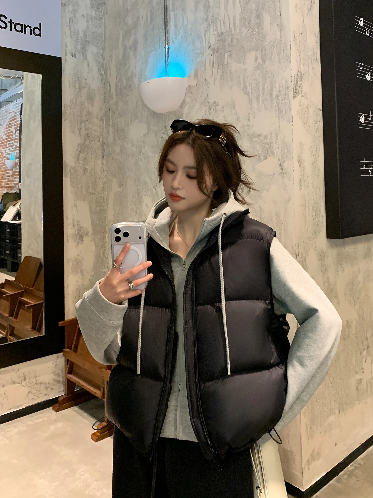 

Женский зимний пуховый жилет Warm Core Foamy Down Vest 0 Prure Sensation, белый, из перьев, повседневный, свободного кроя, с длинными рукавами