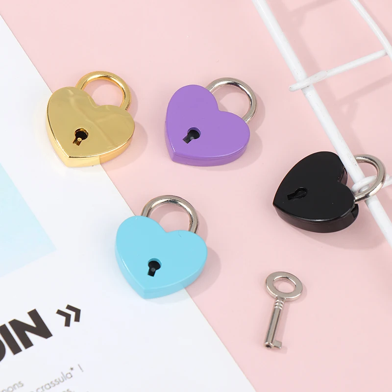 1Set Heart Shape Vintage Metal Mini Padlock Bag Suitcase Luggage Box Key Lock With Key