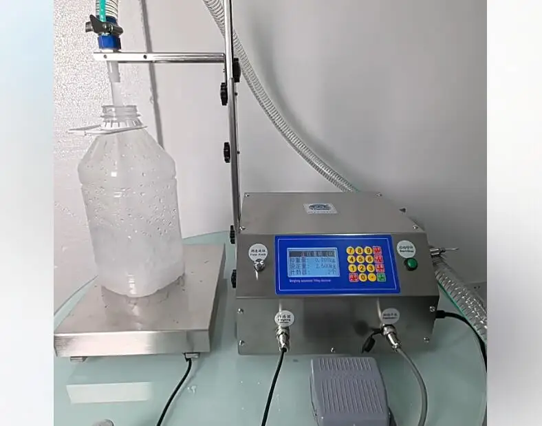 

Automatic Quantitative Liquid Filling Machine 36L/min High Flow Weighing 220V 300W Liquid Packaging Machine for Business use