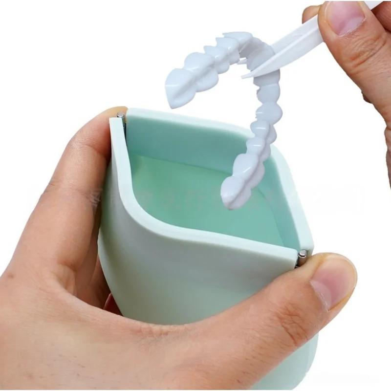 

2pcs Silicone Aligner Case Travel Denture Retainer Case Oral Hygiene Sealed Braces Box Mouth Guard Container Holder for Braces