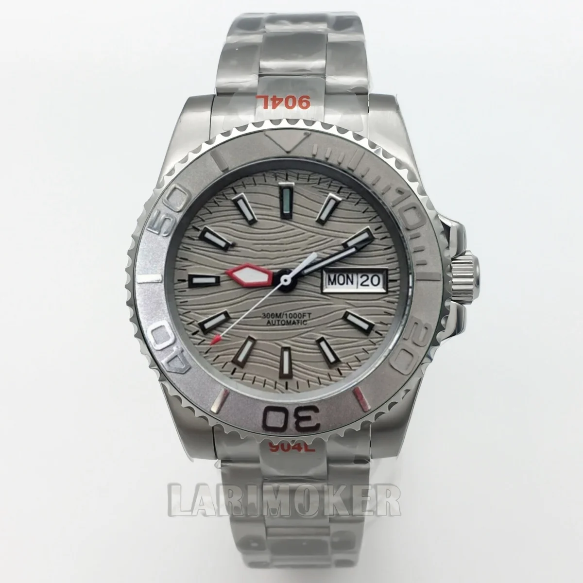 NH36 40MM luxury men's diving watch featuring a water wave dial ceramic bezel sapphire glass stainless steel strap sliding lock